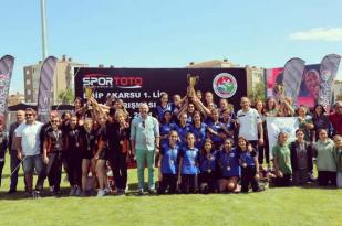 SEYHAN BELEDİYESPOR KULÜBÜ BAŞARIYA DOYMUYOR