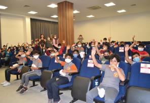 Yüreğir’de okullar sinema ile buluşuyor