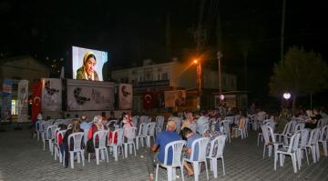 HALK SİNEMAYLA BULUŞTU