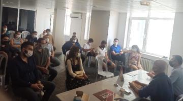 ADANA TABİP ODASI AŞI İÇİN GENÇLERLE BULUŞTU