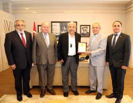 KONUKOĞLU’NA TEŞEKKÜR PLAKETİ