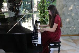 13 yaşındaki İlyun, ÇDSO ile Mozart’ın 13. senfonisini çalacak