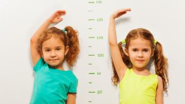 ÇOCUKLARDA BOY KISALIĞI HAKKINDA EN ÇOK MERAK EDİLEN 7 SORU!