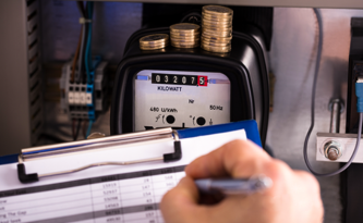 ELEKTRİKTE KADEMELİ TARİFE DÖNEMİ BAŞLIYOR