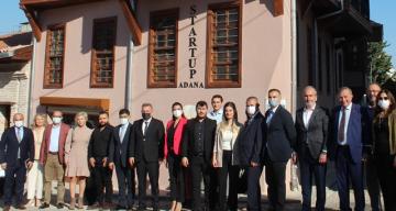 GİRİŞİMCİLİK ZİRVESİ’NDE ‘DİJİTAL KULUÇKA MERKEZİ’ AÇILIŞI