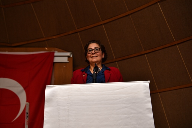 “Her türlü ayrımcılığın karşısındayız”