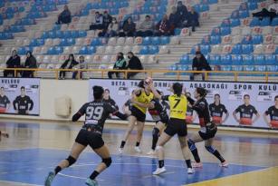 ADASOKAĞI SPOR KLB: 19  ELAZIĞ SOSYAL YARDIMLAŞMA: 20