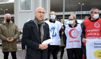 SAĞLIK ÇALIŞANLARI ÖZLÜK HAKLARINI ARIYOR