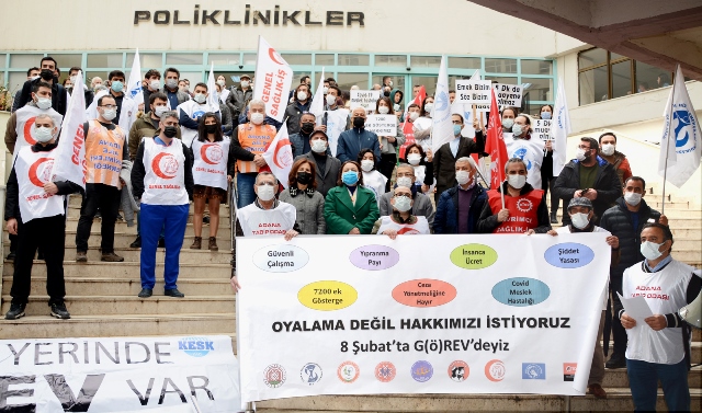 SAĞLIK ÇALIŞANLARI ÖZLÜK HAKLARI İÇİN İŞ BIRAKTI