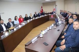 “ADANA LOBİSİ OLUŞMALI, NİTELİKLİ GÖÇ ÖNLENMELİ”