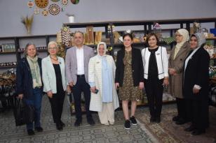 KADIN KOOPERATİFLERİNİN ÜRÜNLERİ BU MAĞAZADA SERGİLENİYOR