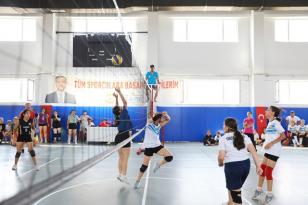 YÜREĞİR BELEDİYESİ “30 AĞUSTOS ZAFER BAYRAMI” TURNUVALARI BAŞLADI