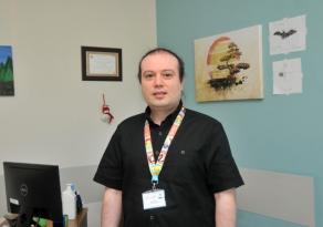 ‘OKUL KORKUSU’ YAŞAYAN ÇOCUKLAR İÇİN AİLELERİN YAPABİLECEĞİ ŞEYLER VAR