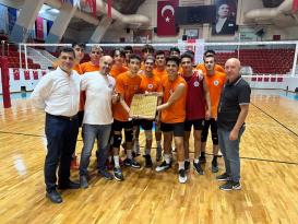 SEYHAN’IN ERKEK VOLEYBOLCULARI İDDİALI