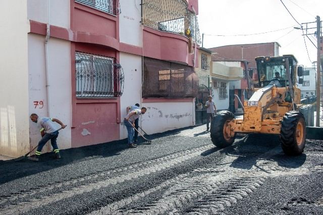 SEYHAN'DA SOKAKLAR KIŞA HAZIRLANIYOR
