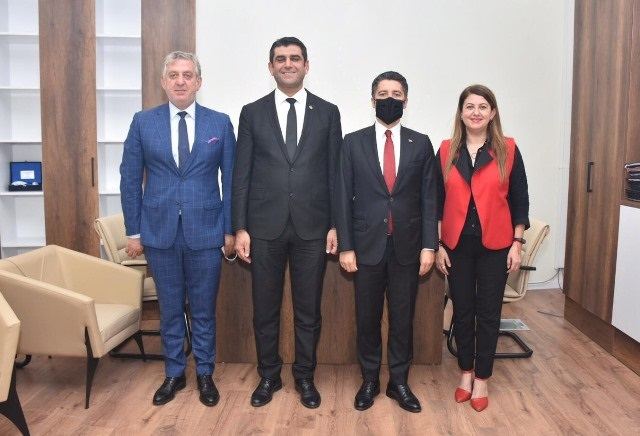 AK PARTİ ADANA İL BAŞKANI AY’DAN, BARO BAŞKANI GÖKAYAZ’A ZİYARET