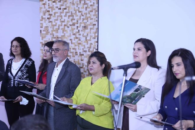 Öğretmenler Günü Kutlamasında Dekan Saz Çaldı, Akademisyenler ve Rektör Türkü Söyledi
