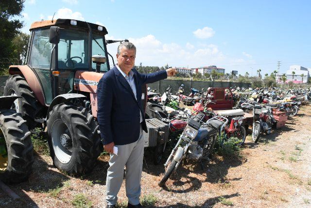 BARUT: "YEDİEMİN DEPOLARINDA 11 YILDIR BEKLEYEN ARAÇLAR VAR"