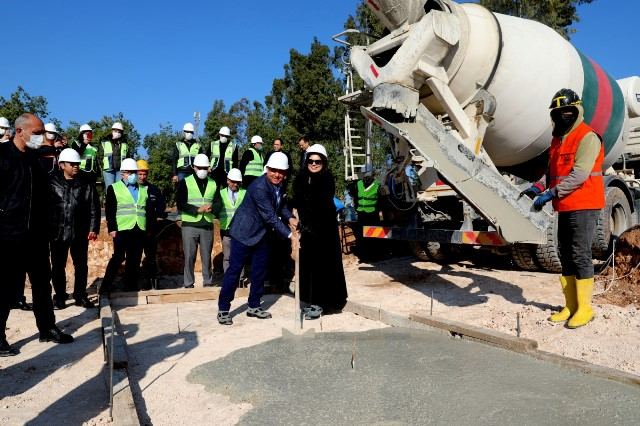 ÇÜ BALCALI HASTANESİ AOSB SEMT POLİKLİNİĞİ'NİN TEMELİ ATILDI