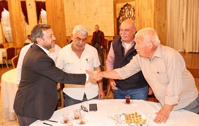 BAŞKAN KOCAİSPİR, ÖNCEKİ DÖNEMİN MUHTARLARIYLA BULUŞTU