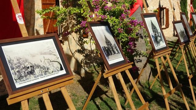 TAVAN ARASINDAN ÇIKAN YÜZYILLIK RESİMLER İLK KEZ YAYINLANDI
