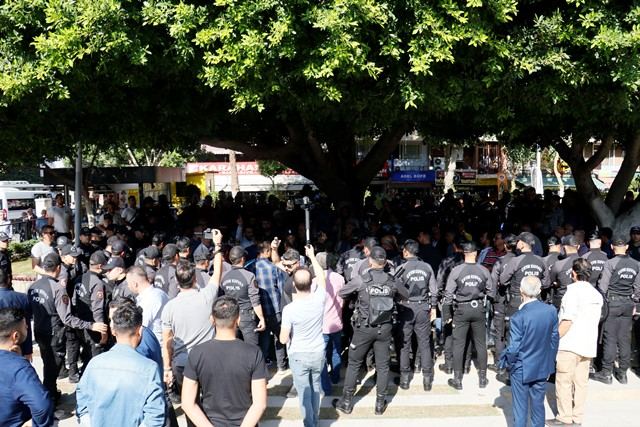 İzinsiz basın açıklaması yapmak isteyen HDP’lilere izin verilmedi