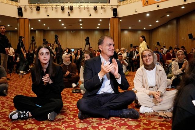 ÇELİK;‘İLK OYUM ERDOĞAN’A, İLK OYUM AK PARTİ’YE GENÇLİK BULUŞMASI’NA KATILDI