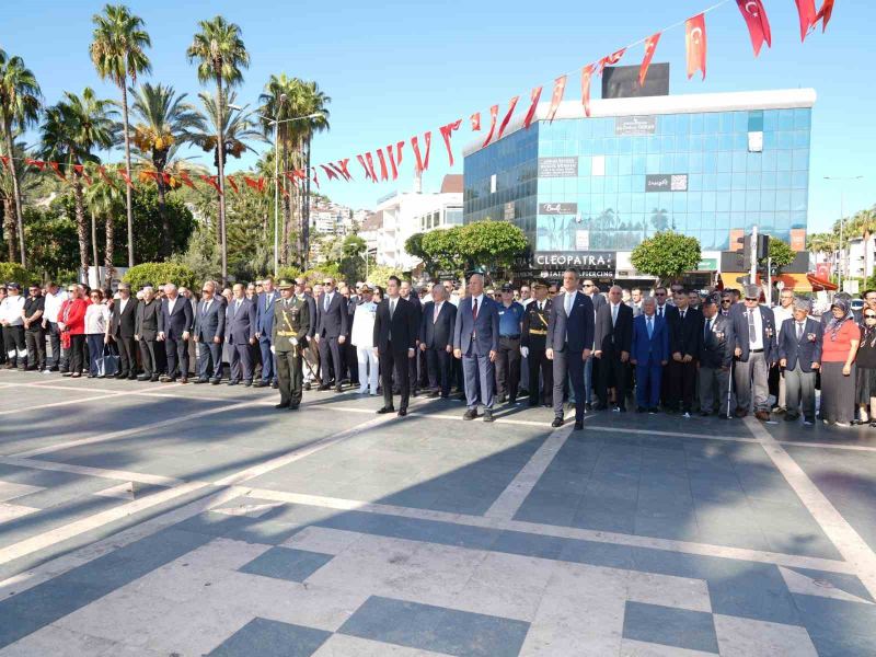 30 AĞUSTOS ZAFER BAYRAMI’NIN 104. YIL DÖNÜMÜ VE TÜRK SİLAHLI KUVVETLERİ GÜNÜ, TÜM YURTTA OLDUĞU GİBİ ALANYA’DA DA DÜZENLENEN RESMİ TÖRENLE KUTLANDI.