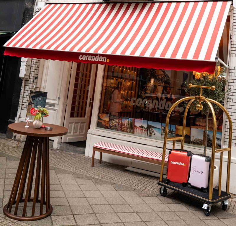 CORENDON, AMSTERDAM’IN PRESTİJLİ BÖLGELERİNDEN ZUİD’DE İLK CORENDON TRAVEL BOUTİQUE’İNİ HİZMETE AÇTI. YENİ KONSEPT; TATİL İLHAMINI, KİŞİYE ÖZEL SEYAHAT DANIŞMANLIĞINI VE CORENDON’UN GENİŞ TATİL SEÇENEKLERİNİ TEK BİR NOKTADA BULUŞTURUYOR.