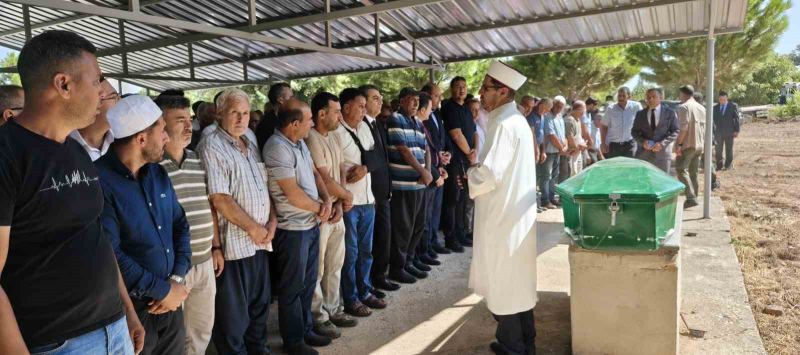 Feribot faciasında hayatını kaybeden Hüseyin Özdemir, Silifke’de toprağa verildi