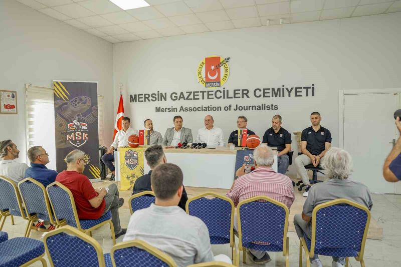 TÜRKİYE SİGORTA BASKETBOL LİGİ'NDE 2026-2027 SEZONUNDA MÜCADELE EDECEK MERSİN SPOR KULÜBÜ (MSK) YÖNETİMİ, TEKNİK HEYETİ VE TAKIM KAPTANI, MERSİN GAZETECİLER CEMİYETİ'NDE BASIN MENSUPLARIYLA BİR ARAYA GELDİ.