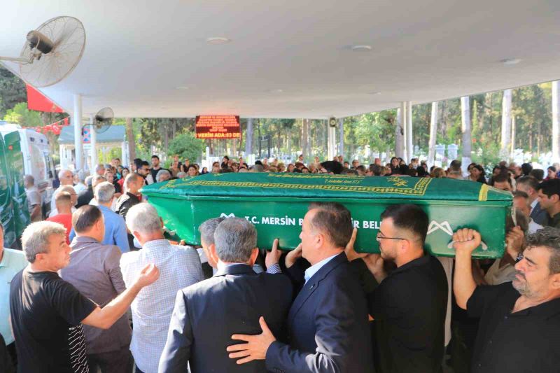 REYHAN VERİM İÇİN BUGÜN ŞEHİR MEZARLIĞINDA CENAZE TÖRENİ DÜZENLENDİ.