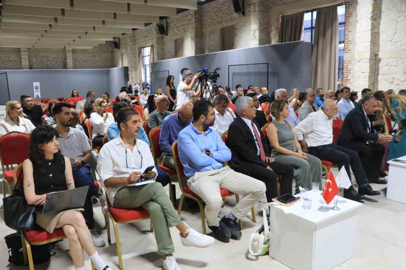 ADANA’DA MİKROPLASTİK KİRLİLİĞİNE DİKKAT ÇEKMEK AMACIYLA FORUM DÜZENLENDİ.