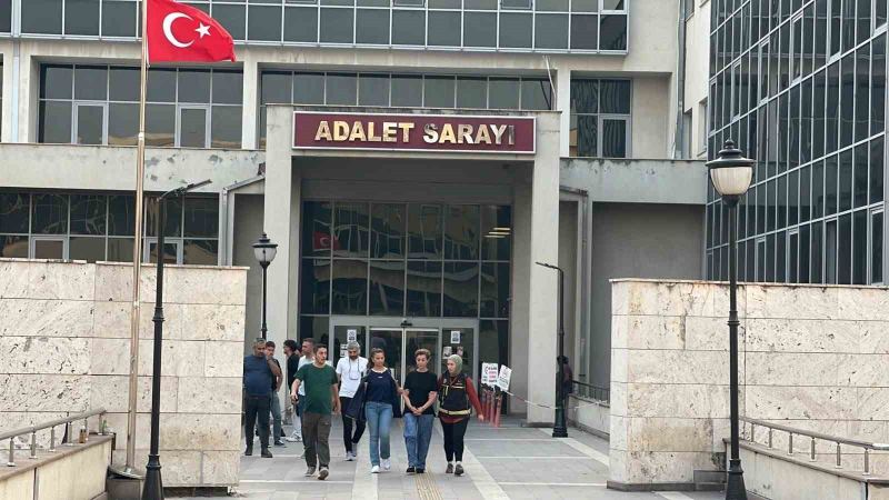 Okul saldırısı davasında tahliye olan saldırganın annesi Osmaniye’de yeniden tutuklandı