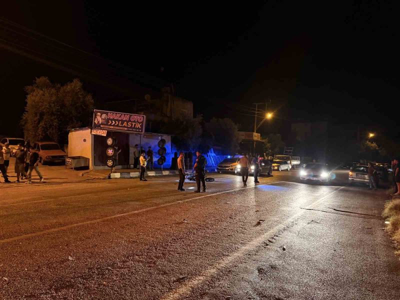 OSMANİYE’DE MOTOSİKLET İLE HAFİF TİCARİ ARAÇ ÇARPIŞTI: 1 ÖLÜ