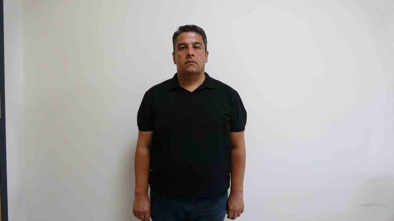 MERSİN’DE FAZLA KİLOLARI NEDENİYLE YÜRÜRKEN NEFES NEFESE KALAN VE ÇEŞİTLİ SAĞLIK SORUNLARI YAŞAYAN 48 YAŞINDAKİ AHMET BOLAT, SAĞLIKLI HAYAT MERKEZİ’NDEN ALDIĞI DESTEKLE 12 AYDA 30 KİLO VERDİ.