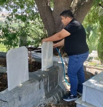 MERSİN’DE FAZLA KİLOLARI NEDENİYLE YÜRÜRKEN NEFES NEFESE KALAN VE ÇEŞİTLİ SAĞLIK SORUNLARI YAŞAYAN 48 YAŞINDAKİ AHMET BOLAT, SAĞLIKLI HAYAT MERKEZİ’NDEN ALDIĞI DESTEKLE 12 AYDA 30 KİLO VERDİ.