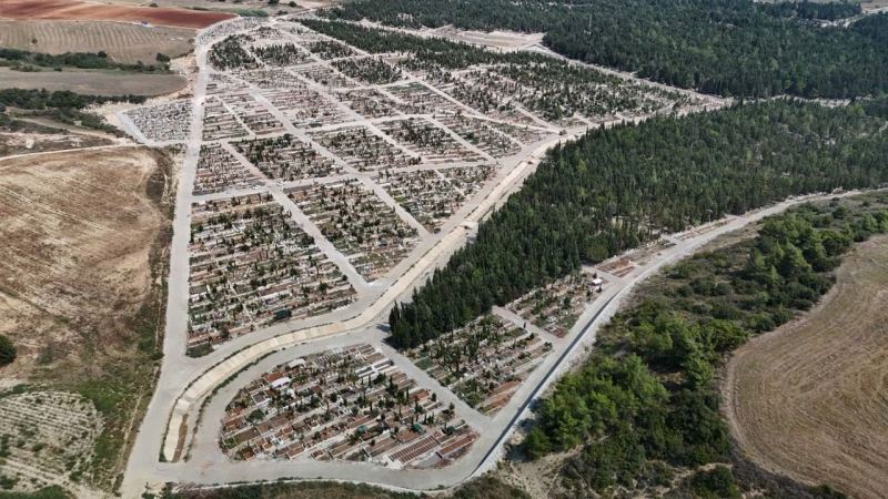 ADANA BÜYÜKŞEHİR BELEDİYESİ'NİN 2026 YILI MEZARLIK ÜCRETLERİNDE YAPTIĞI  DEĞİŞİKLİK VATANDAŞLARIN TEPKİSİNE NEDEN OLDU.