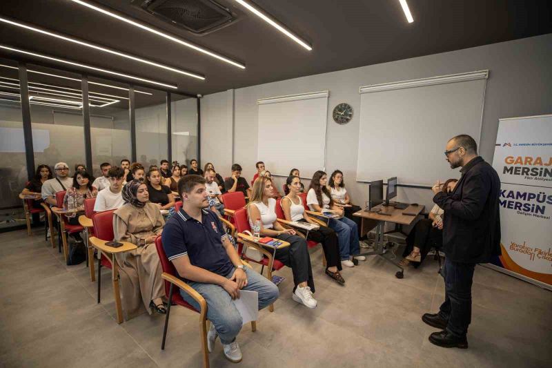 Mersin’de gençler iş dünyası ile buluştu