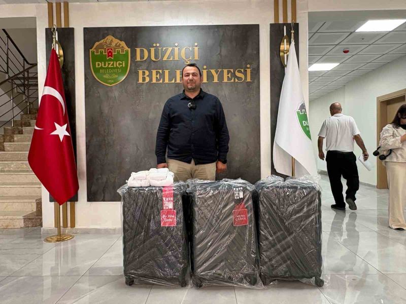 DAĞITIM ÇALIŞMALARINI YERİNDE TAKİP EDEN DÜZİÇİ BELEDİYE BAŞKAN YARDIMCISI SELİM OKUR
