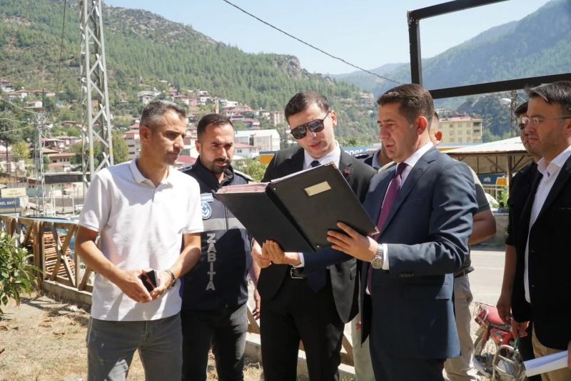 FEKE BELEDİYE BAŞKANI CÖMERT ÖZEN PROJELERİ SAHADA İNCELEDİ