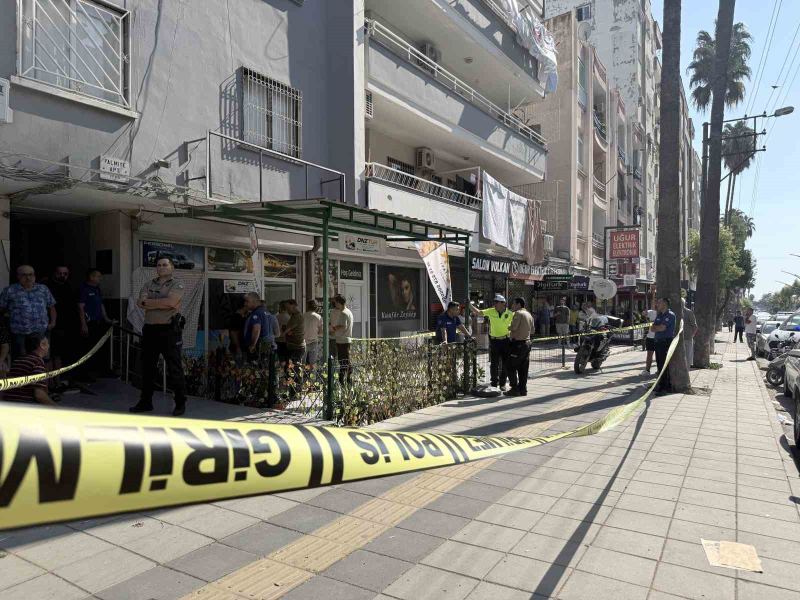 POLİS EKİPLERİ OLAY YERİNDE İNCELEME YAPARKEN, OLAYLA İLGİLİ SORUŞTURMA BAŞLATILDI