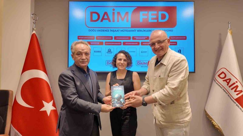DOĞU AKDENİZ İNŞAAT MÜTEAHHİT BİRLİKLERİ FEDERASYONU (DAİMFED) GENEL MERKEZ BİNASI’NDA, "YEŞİL BİNALARDAN YEŞİL DÖNÜŞÜME: LEED SERTİFİKASYON SÜREÇLERİ VE SÜRDÜRÜLEBİLİRLİK AKADEMİSİ MODELİ" BAŞLIKLI SEMİNER GERÇEKLEŞTİRİLDİ.