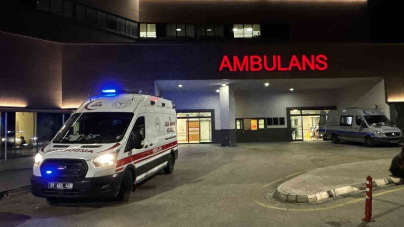 ADANA'DA BİR EVDE TABANCADAN ÇIKAN KURŞUNUN İSABET ETTİĞİ 6 YAŞINDAKİ ÇOCUK AĞIR YARALANDI.