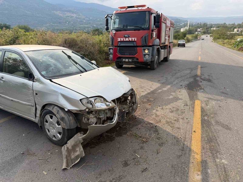 OSMANİYE'NİN DÜZİÇİ İLÇESİNDE VİRAJDA TAKLA ATAN OTOMOBİLDE SÜRÜCÜ YARALANDI.
