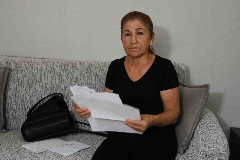 ADANA’DA YAŞAYAN 58 YAŞINDAKİ SEFALET VERANİ, YILLARCA ÇALIŞIP YAPTIĞI DOĞUM BORÇLANMASININ ARDINDAN 2026 YILININ OCAK AYINDA EMEKLİ OLDU. 6 AY BOYUNCA EMEKLİ MAAŞI ALAN VERANİ’NİN, SOSYAL GÜVENLİK KURUMU (SGK) TARAFINDAN YAPILAN İNCELEMENİN ARDINDAN 1057 GÜNLÜK HİZMETİNİN "FİİLİ ÇALIŞMAYA DAYANMADIĞI" GEREKÇESİYLE İPTAL EDİLDİĞİ BİLDİRİLDİ.