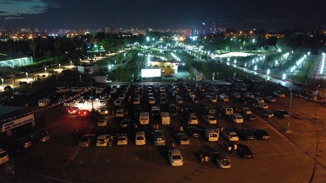 Arabada sinema keyfine yoğun ilgi