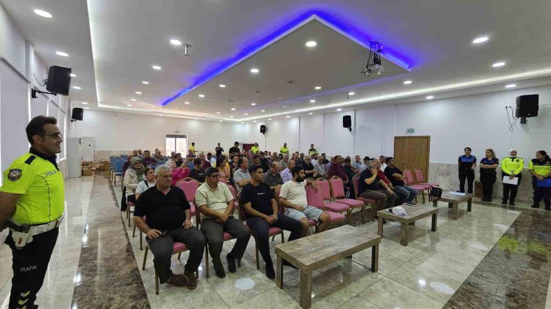 SİLİFKE’DE OKUL SERVİS SÜRÜCÜLERİNE TRAFİK EĞİTİMİ