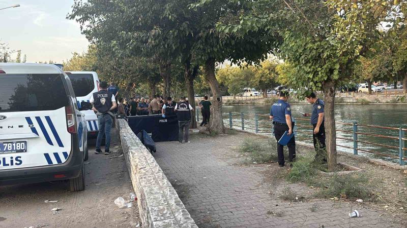 ADANA’DA SULAMA KANALINDA KAYBOLAN YABANCI UYRUKLU KIZIN CANSIZ BEDENİNE ULAŞILDI.