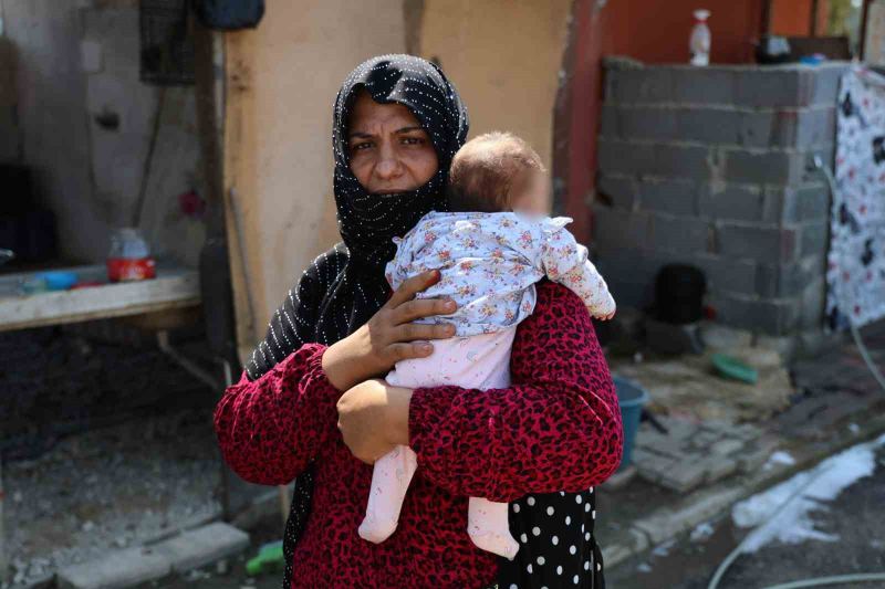 ADANA’DA EV SAHİBİ OLMA HAYALİ KURAN 5 ÇOCUK SAHİBİ HATUN ASLANER, KOMŞUSU OLDUĞU ÖNE SÜRÜLEN KİŞİ TARAFINDAN KREDİ KARTI ÇIKARTMA VAADİYLE DOLANDIRILDI.